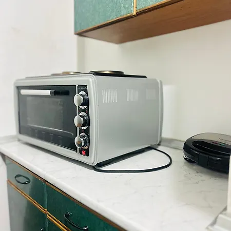 Families Or Friends 24-7 Selfcheck In アパート ティラナ