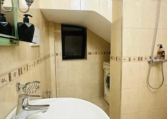 Families Or Friends 24-7 Selfcheck In アパート *