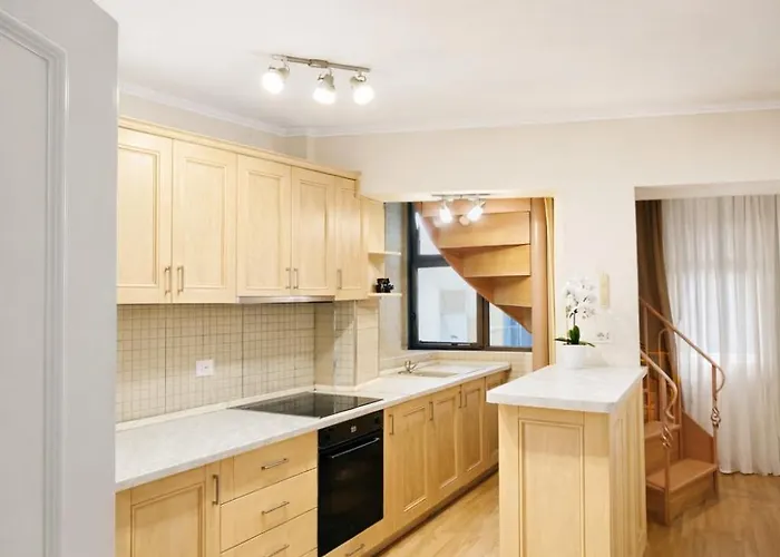 Apartment Families Or Friends 24-7 Selfcheck In