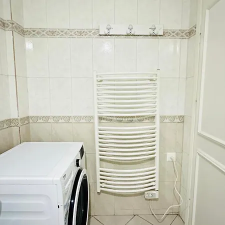4 Min Walk To Skanderbeg Square Tirana