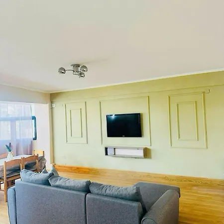 Apartman Families Or Friends 24-7 Selfcheck In *