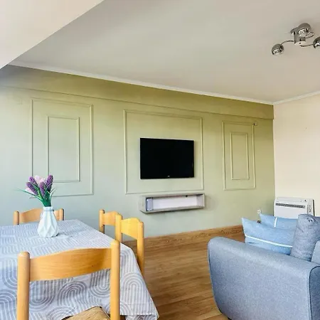 Apartman Families Or Friends 24-7 Selfcheck In *