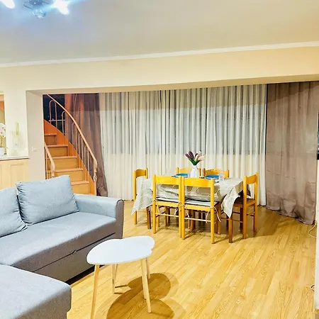 Apartman Families Or Friends 24-7 Selfcheck In