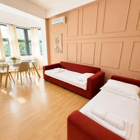 4 Min Walk To Skanderbeg Square Apartman *